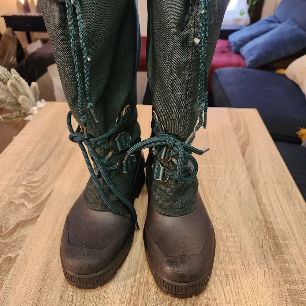vintage Sorel Kaufman Canada Snowcap boots